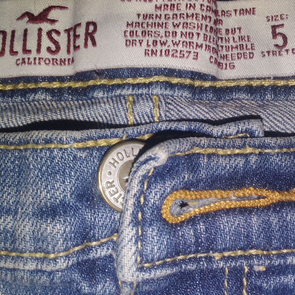 Hollister Light Blue Denim Jeans with Gold Stitching